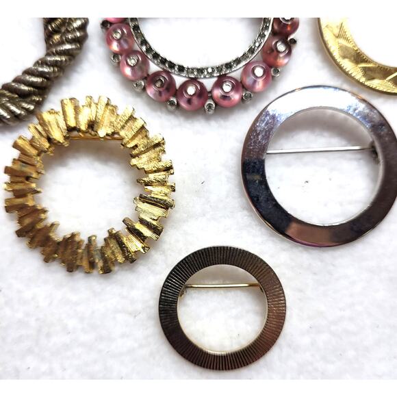 Wreath Circle Brooch Pin Lot 6 Pc Vtg 60s 70s 80s Silvertone Goldtone Minimalist - Picture 3 of 6